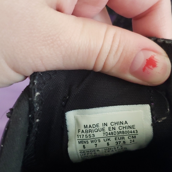 Leather Converse - Picture 4 of 5